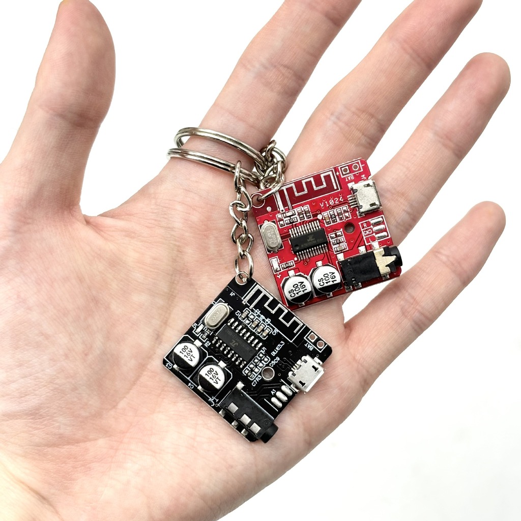 Tech Accessories Wholesale - サイバーパンクスタイル回路基板キーホルダーレトロテック美学PCBと金属キーチェーン面白いバッグアクセサリーペンダントチャーム卸売