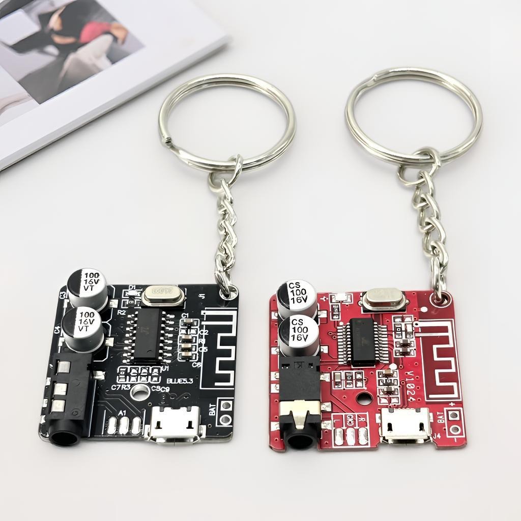 Tech Accessories Wholesale - サイバーパンクスタイル回路基板キーホルダーレトロテック美学PCBと金属キーチェーン面白いバッグアクセサリーペンダントチャーム卸売